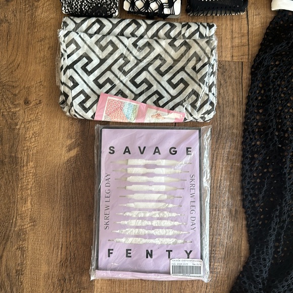 Fishnet lace tights size M/L NWT w/Fishnet coverup + extra wrap & 2 swim tops - Picture 3 of 12